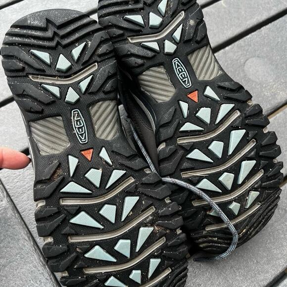 Keen women’s size 8.5 hiking shoe Targhee lll waterproof - Picture 8 of 9